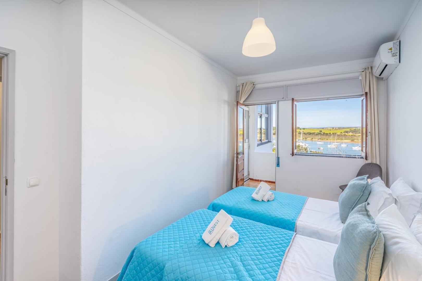 Ria Guest House Алвор Экстерьер фото